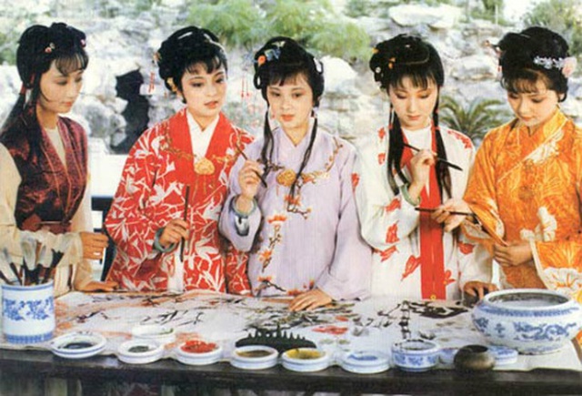 Hồng Lâu Mộng là một bộ phim kinh điển của truyền hình Trung Quốc được phát sóng lần đầu vào năm 1987.