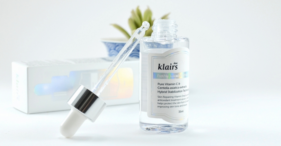 Serum vitamin C Klairs là sản phẩm của thương hiệu Klairs đến từ Hàn Quốc với thiết kế màu trắng và bạc sang trọng.