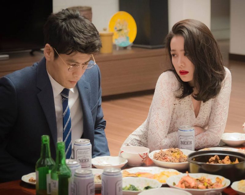 Thanh lịch như bạn gái Hyun Bin trong "chị đẹp mua cơm ngon cho tôi" khiến các chàng đều si mê