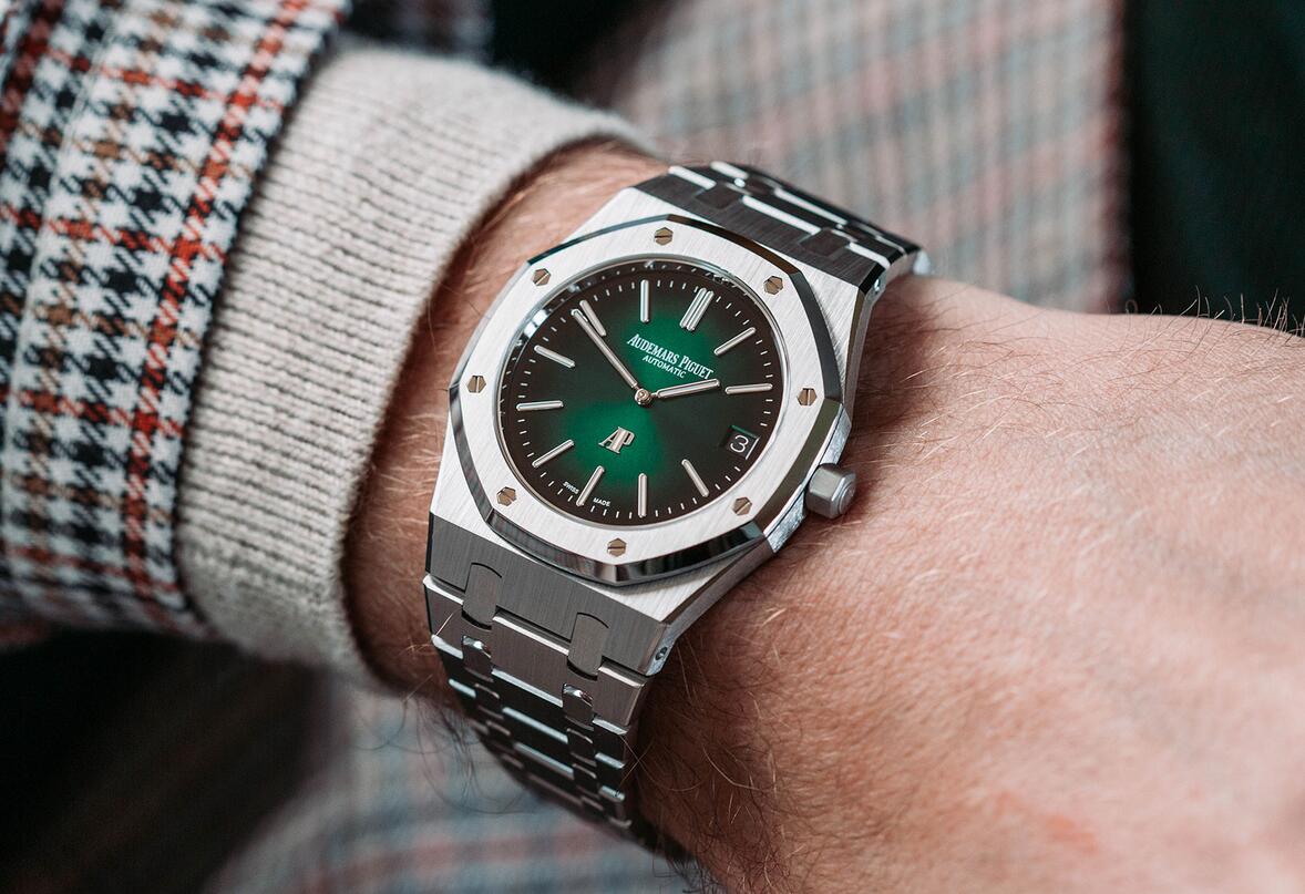 Ngắm nhìn 5 mẫu đồng hồ màu xanh lá 'hot' nhất năm 2021 - Ảnh 1