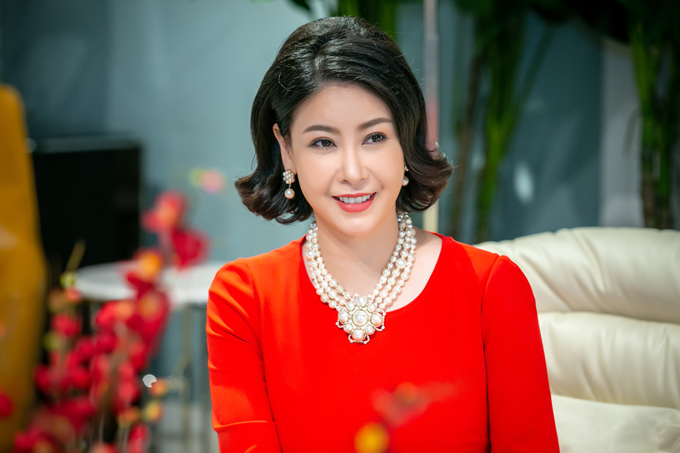 Hà Kiều Anh bật mí lý do đi thi Hoa hậu và mức cát-xê sau khi đăng quang