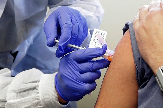 Trung Quốc: 350.000 người tiêm thử nghiệm vaccine Covid-19