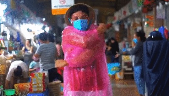 Người nước ngoài đăng clip chế giễu văn hóa Việt lên TikTok