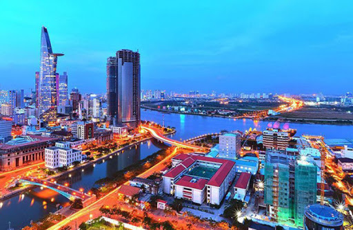 GDP Việt Nam có thể vượt Singapore trong năm 2020