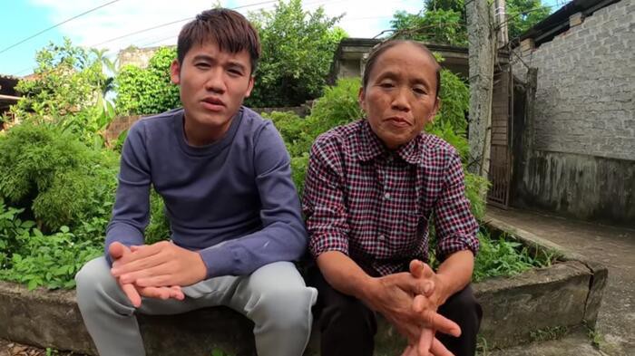 Bà Tân Vlog ủng hộ miền Trung 50 triệu, gửi thẳng vào tài khoản Thủy Tiên