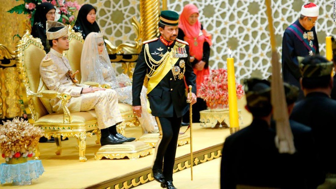 Hoàng gia Brunei nằm trong danh sách những hoàng tộc giàu nhất thế giới với khối tài sản ước tính 30 tỷ USD. Ảnh: AFP.