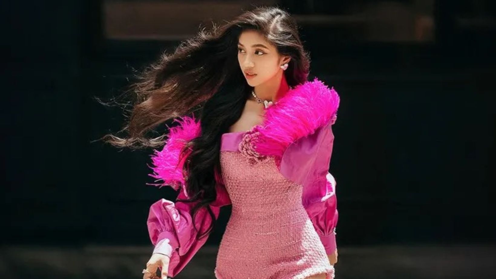 Á hậu Minh Kiên hoá "nàng thơ" với nhan sắc gây thương nhớ