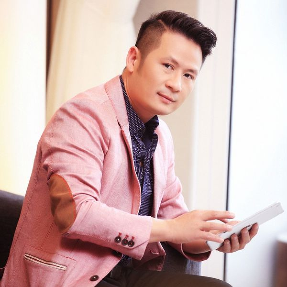 Bằng Kiều hiện tại vẫn rất phong độ