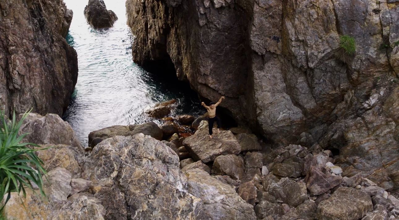 Những cảnh đặc biệt tại Mũi Vi Rồng đã đối mặt với những thách thức không nhỏ