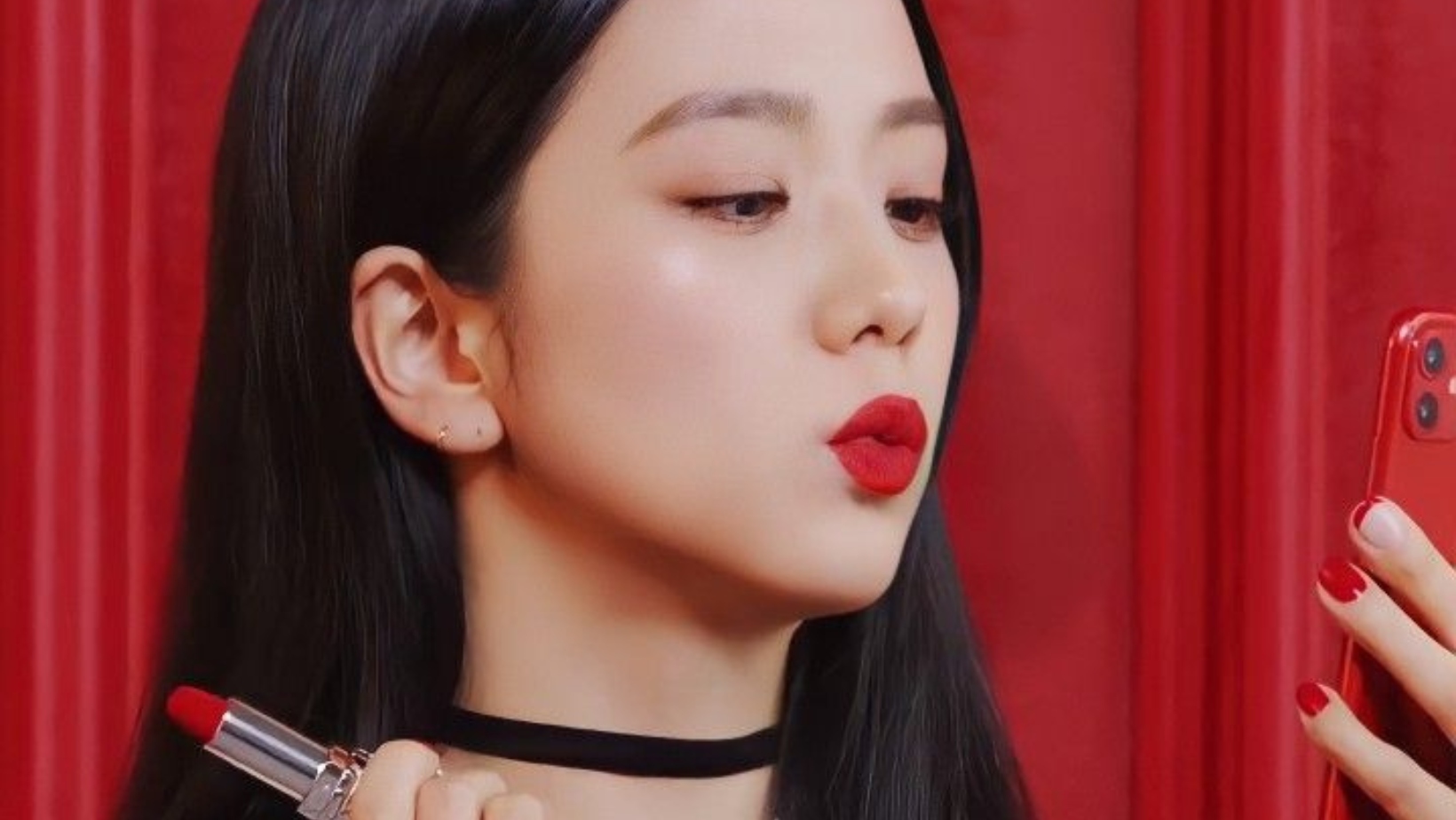 Phun môi màu đỏ cam phù hợp với da nào?