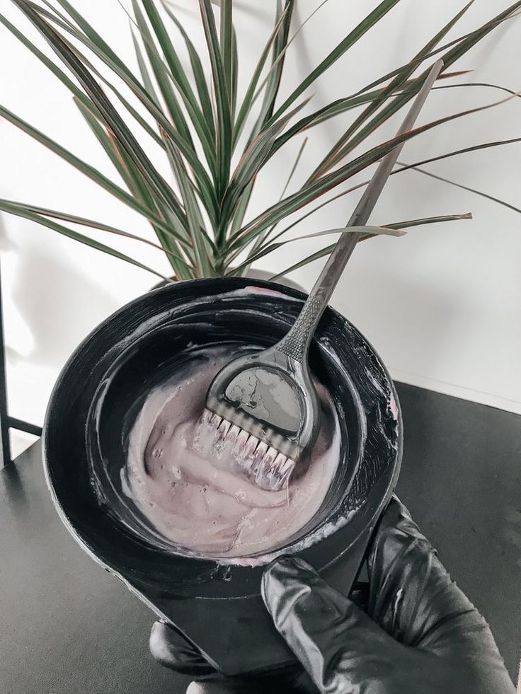 Nhuộm tóc lâu dài và thường xuyên sẽ làm ảnh hưởng đến sức khỏe.