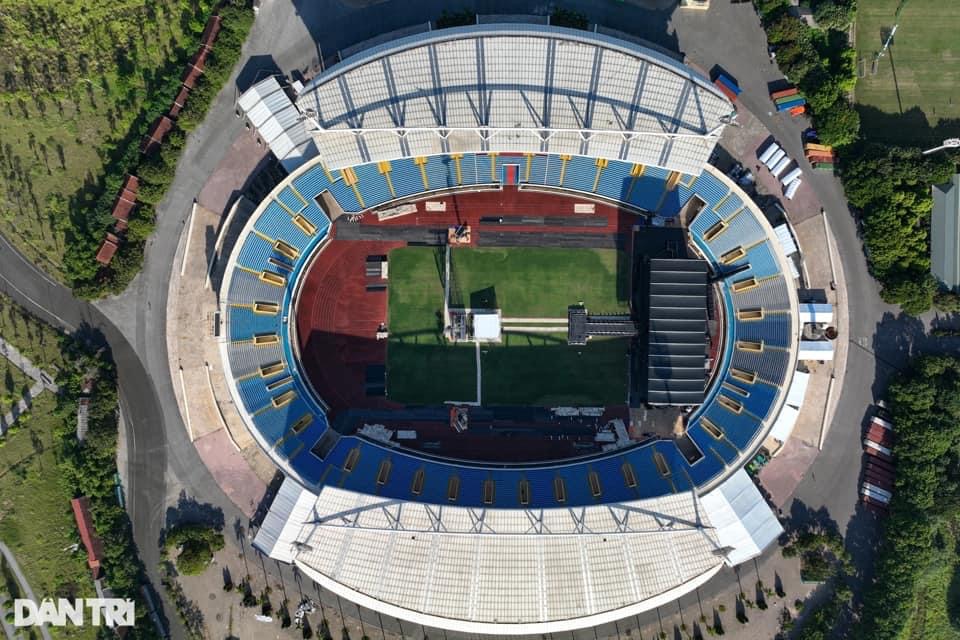 Hé lộ hình ảnh sân khấu concert BlackPink tại Hà Nội, fan Việt đã sẵn sàng cháy hết mình 