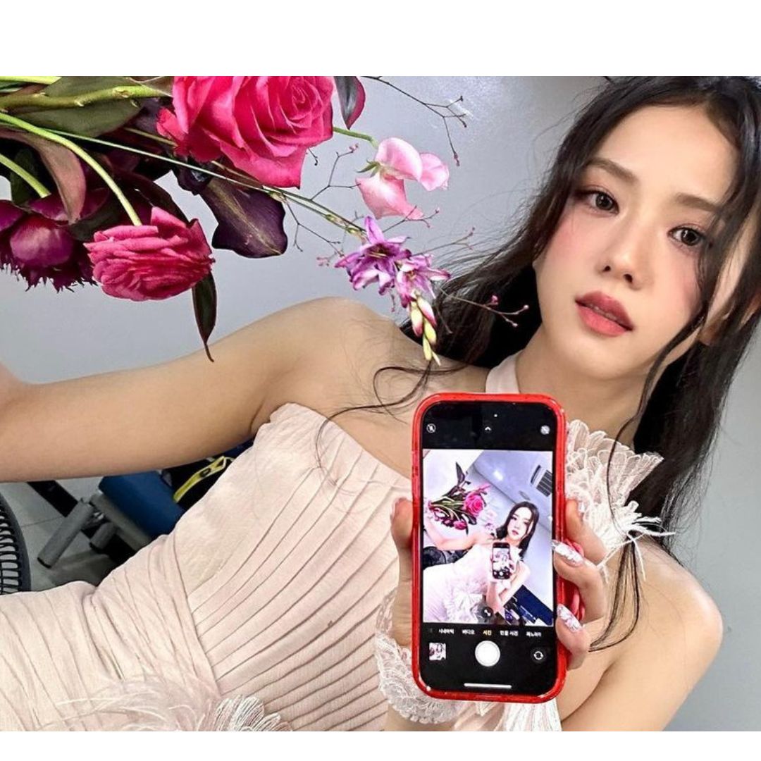 Bí quyết có rãnh bụng 1-1 của Jisoo (Blackpink) 