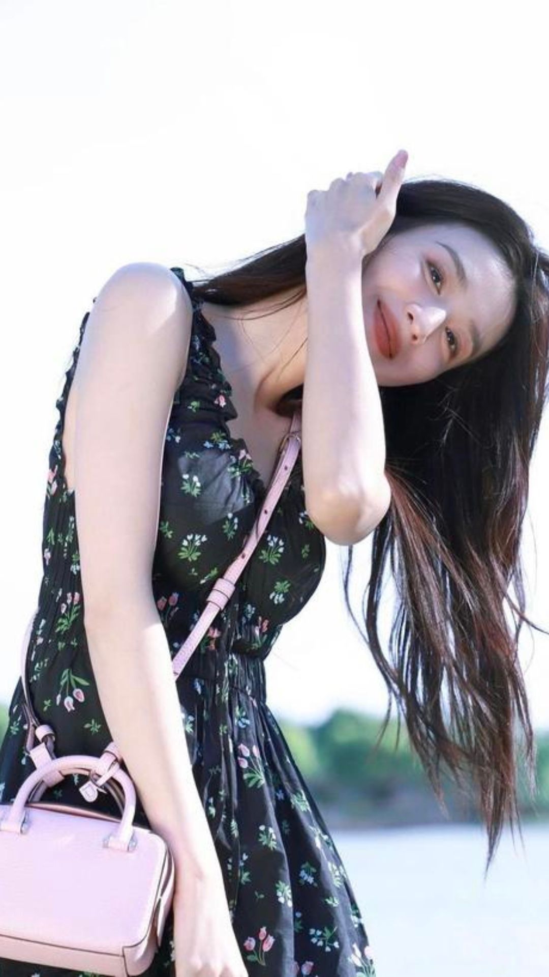 Style đời thường trẻ trung, năng động của Vương Sở Nhiên 