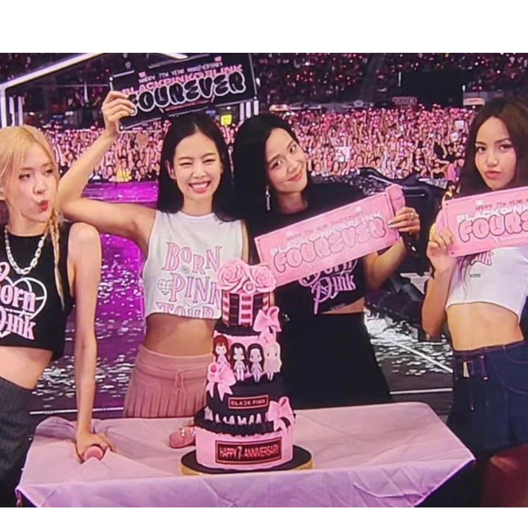 BLACKPINK lập kỷ lục tại sân vận động METLIFE