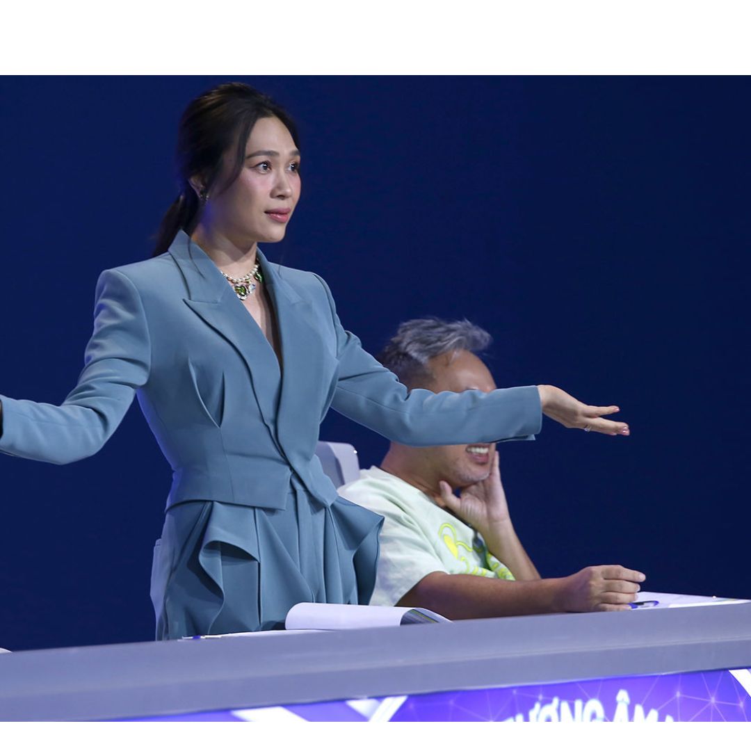 Mỹ Tâm biến hóa phong cách trên ghế 'nóng' Vietnam Idol