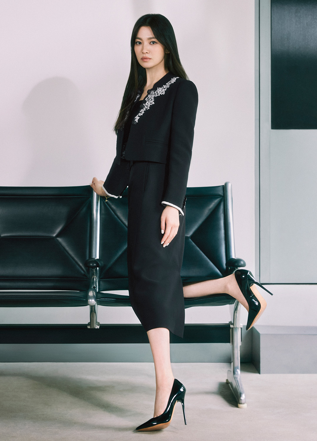 Song Hye Kyo hoá quý cô sang trọng