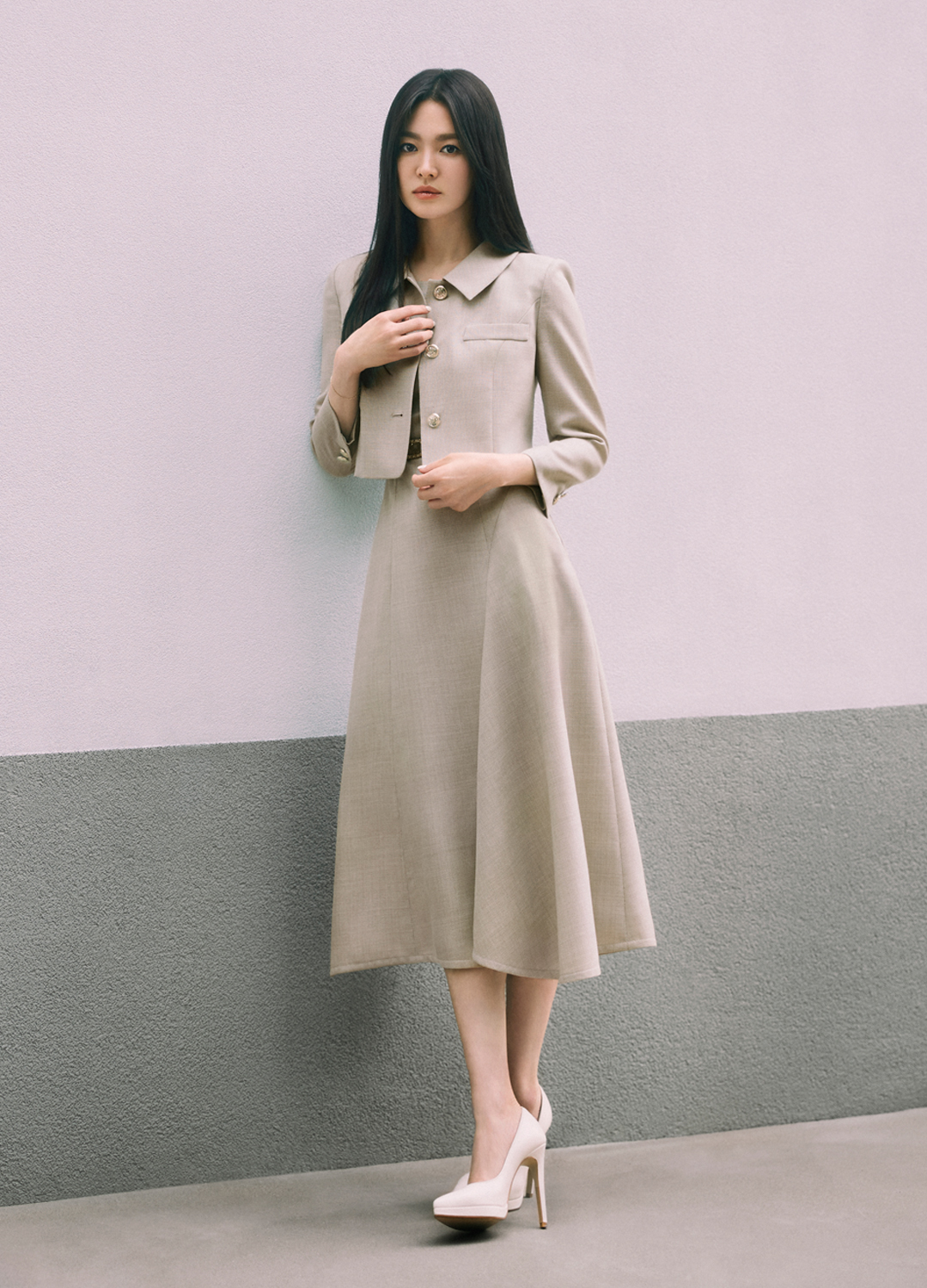 Song Hye Kyo hoá quý cô sang trọng