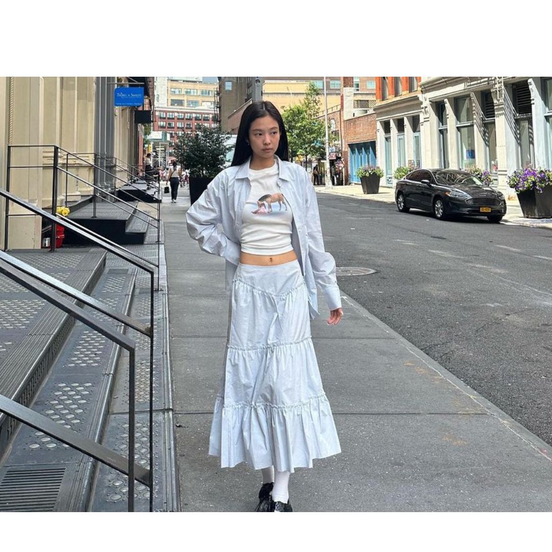 Nữ hoàng "sold out" Jennie: Up ảnh chưa đến nửa ngày đã khiến 3 item đồng loạt cháy hàng!