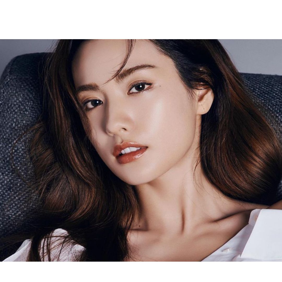 Mỹ nhân 'Mask Girl' Nana sở hữu thu nhập khủng thế nào ở tuổi 32?