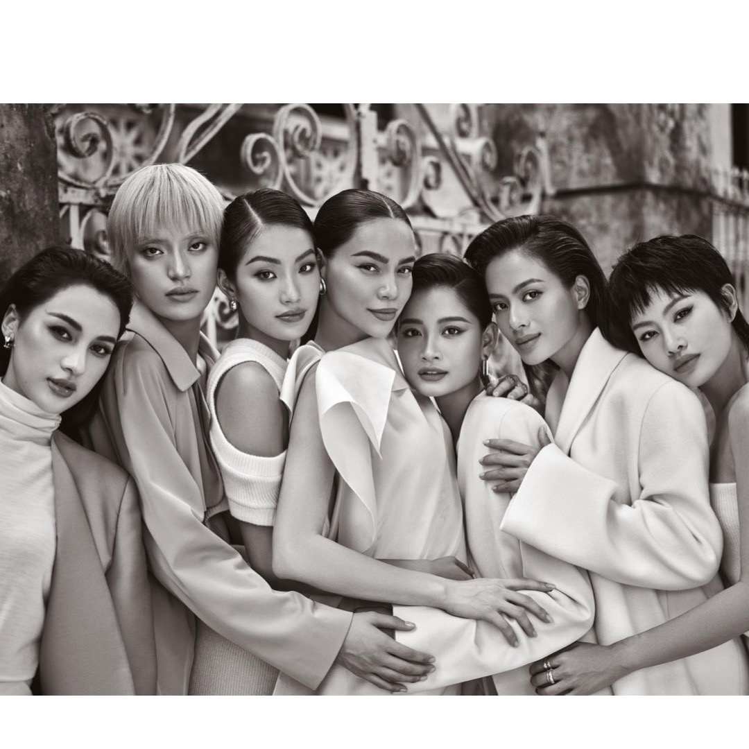 Hồ Ngọc Hà thực hiện bộ ảnh Sài Gòn kỷ niệm cùng team The New Mentor