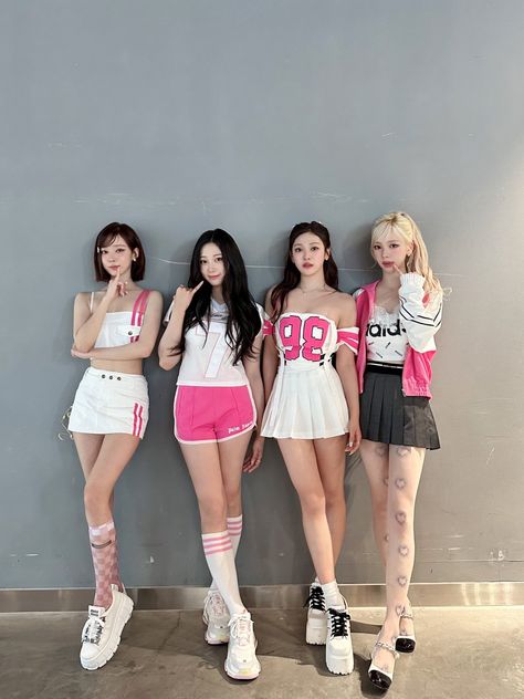 aespa trở lại đường đua, xác nhận ra mắt album mới