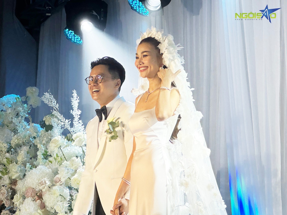Lễ cưới ấm cúng của Thanh Hằng và nhạc trưởng Trần Nhật Minh