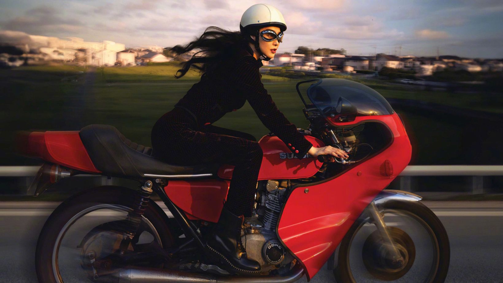 Phạm Băng Băng mặc đầm khoét cổ sâu tôn vòng một