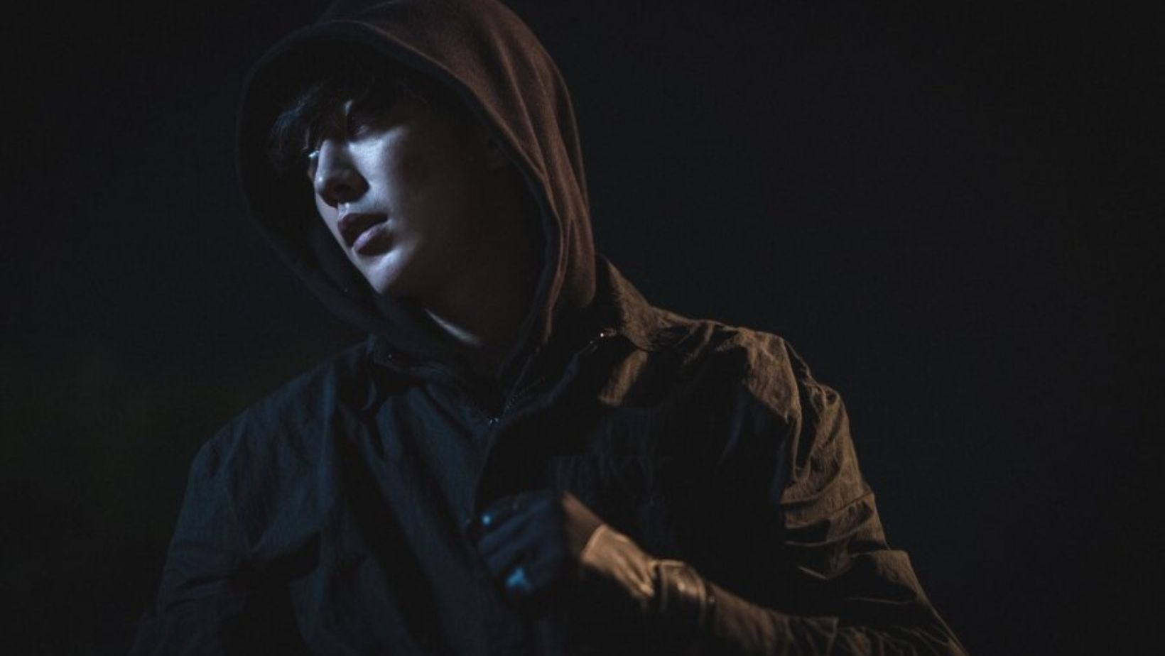 5 lý do làm nên sức hút bộ phim Hàn "Người cảnh giác" của Nam Joo Hyuk