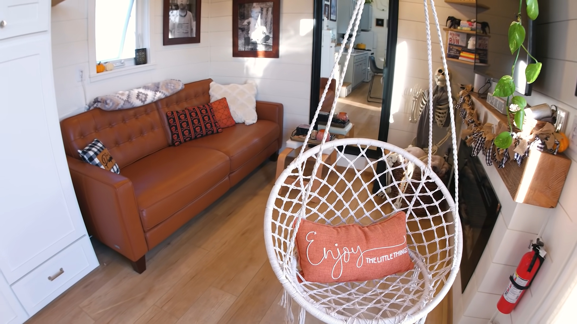 Nhà của mẹ đơn thân - Ảnh 13