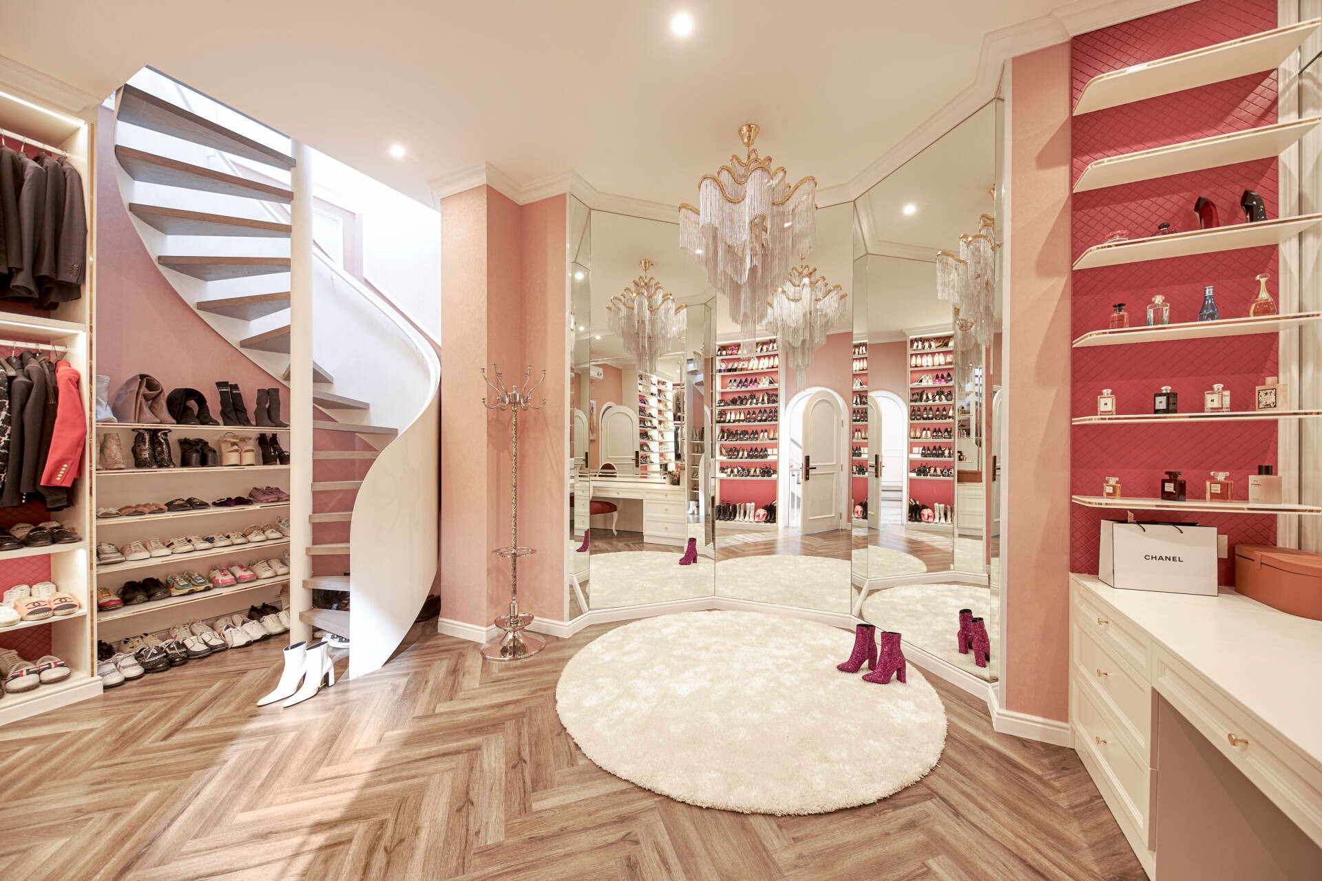 Nhà hoa hậu - Ảnh 1