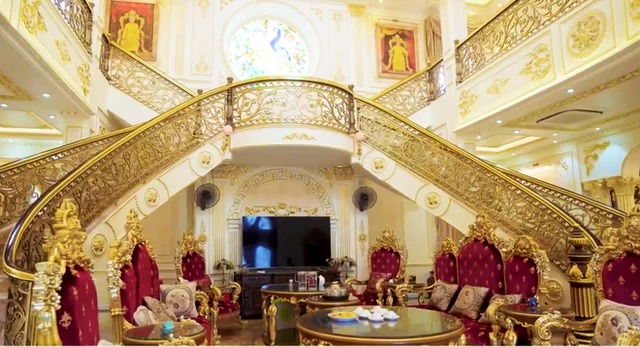 Lâu đài - Ảnh 2