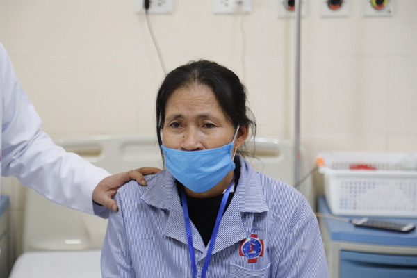 Bà Oanh đang điều trị ung thư tuyến giáp tại Bệnh viện K.