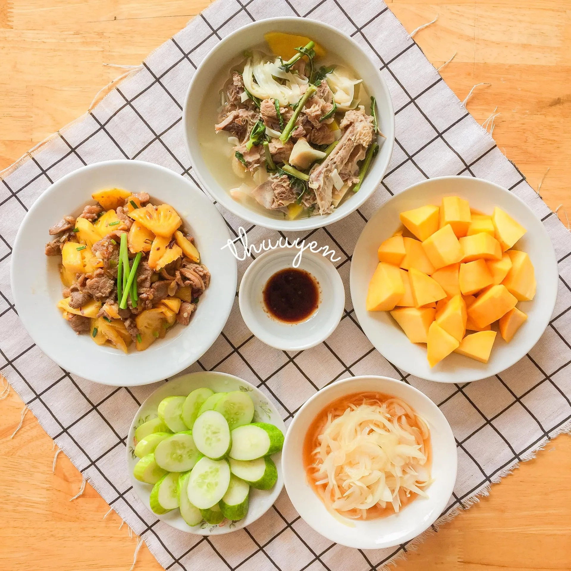 30 thực đơn mâm cơm ngon, đủ dinh dưỡng để cả tháng không phải nghĩ hôm nay ăn gì - Ảnh 1