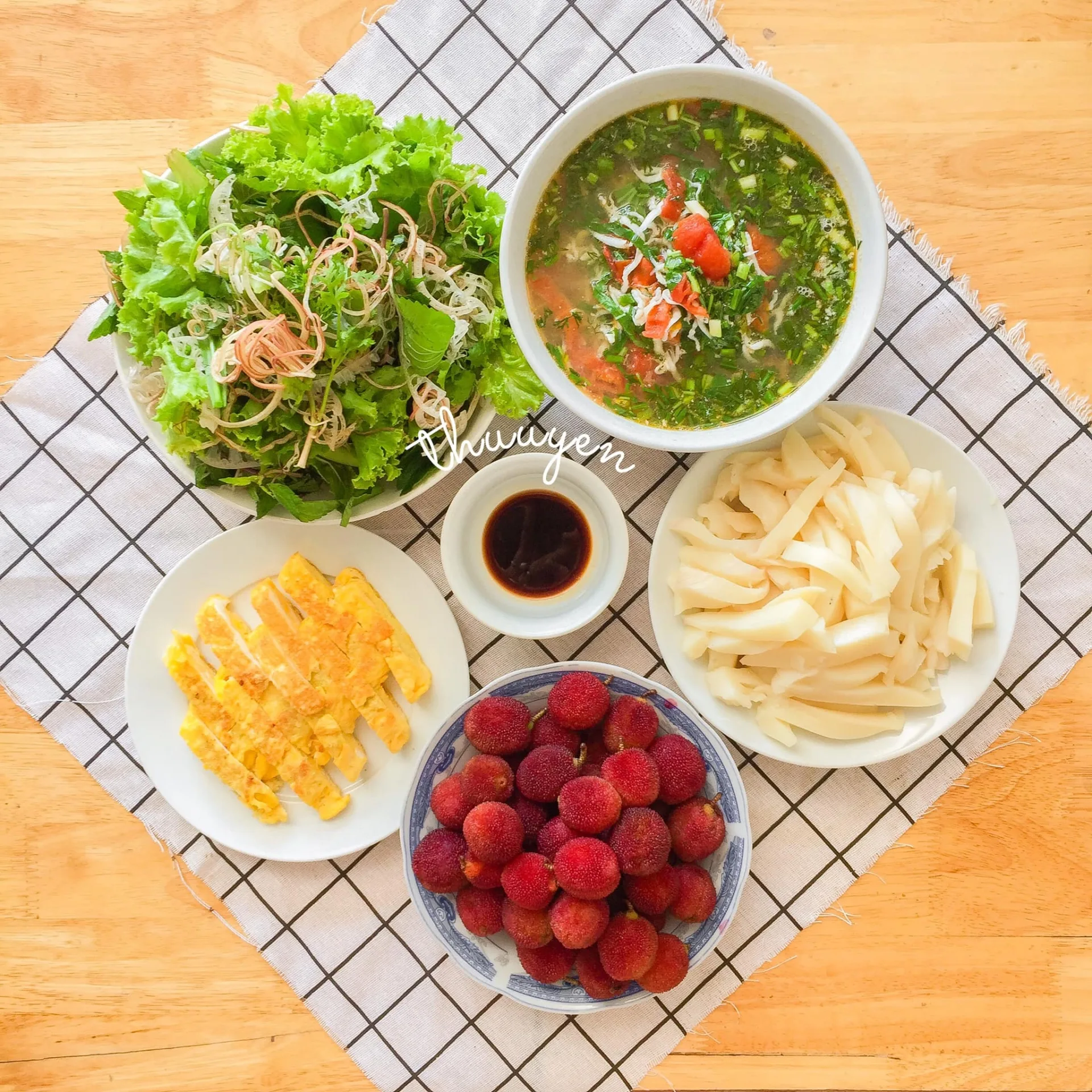 30 thực đơn mâm cơm ngon, đủ dinh dưỡng để cả tháng không phải nghĩ hôm nay ăn gì - Ảnh 1
