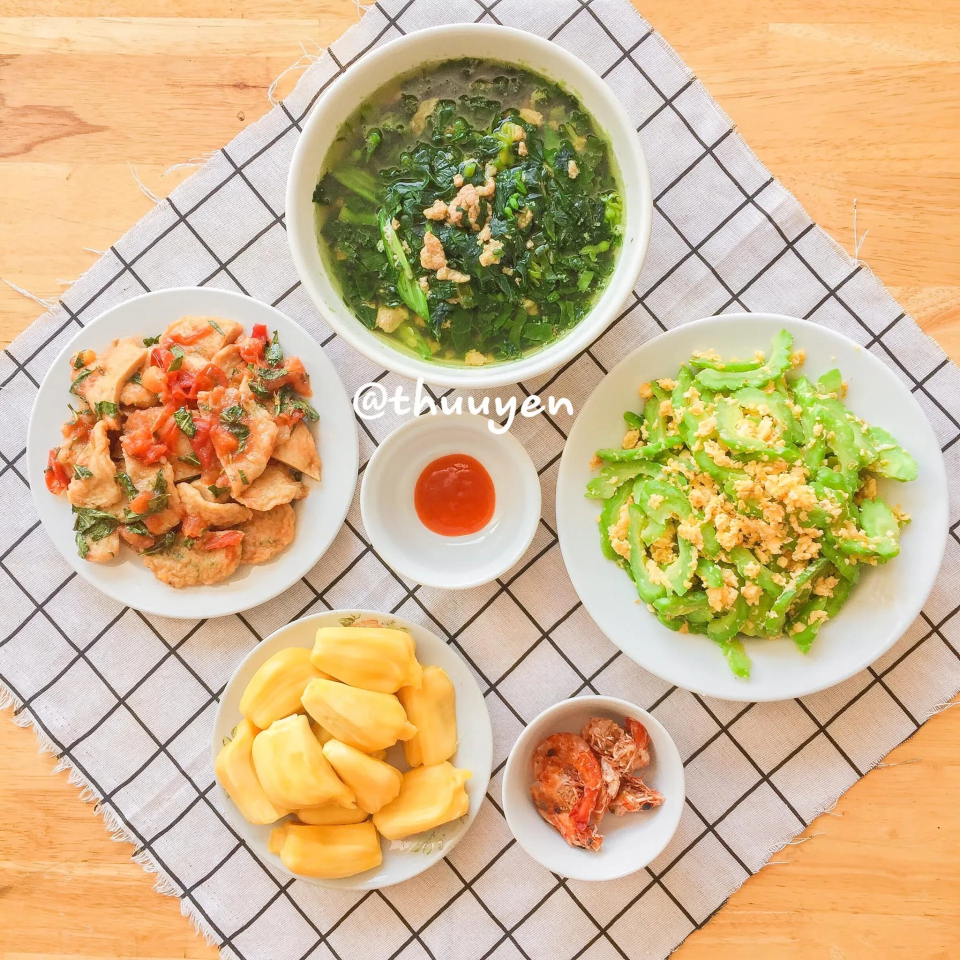 30 thực đơn mâm cơm ngon, đủ dinh dưỡng để cả tháng không phải nghĩ hôm nay ăn gì - Ảnh 1