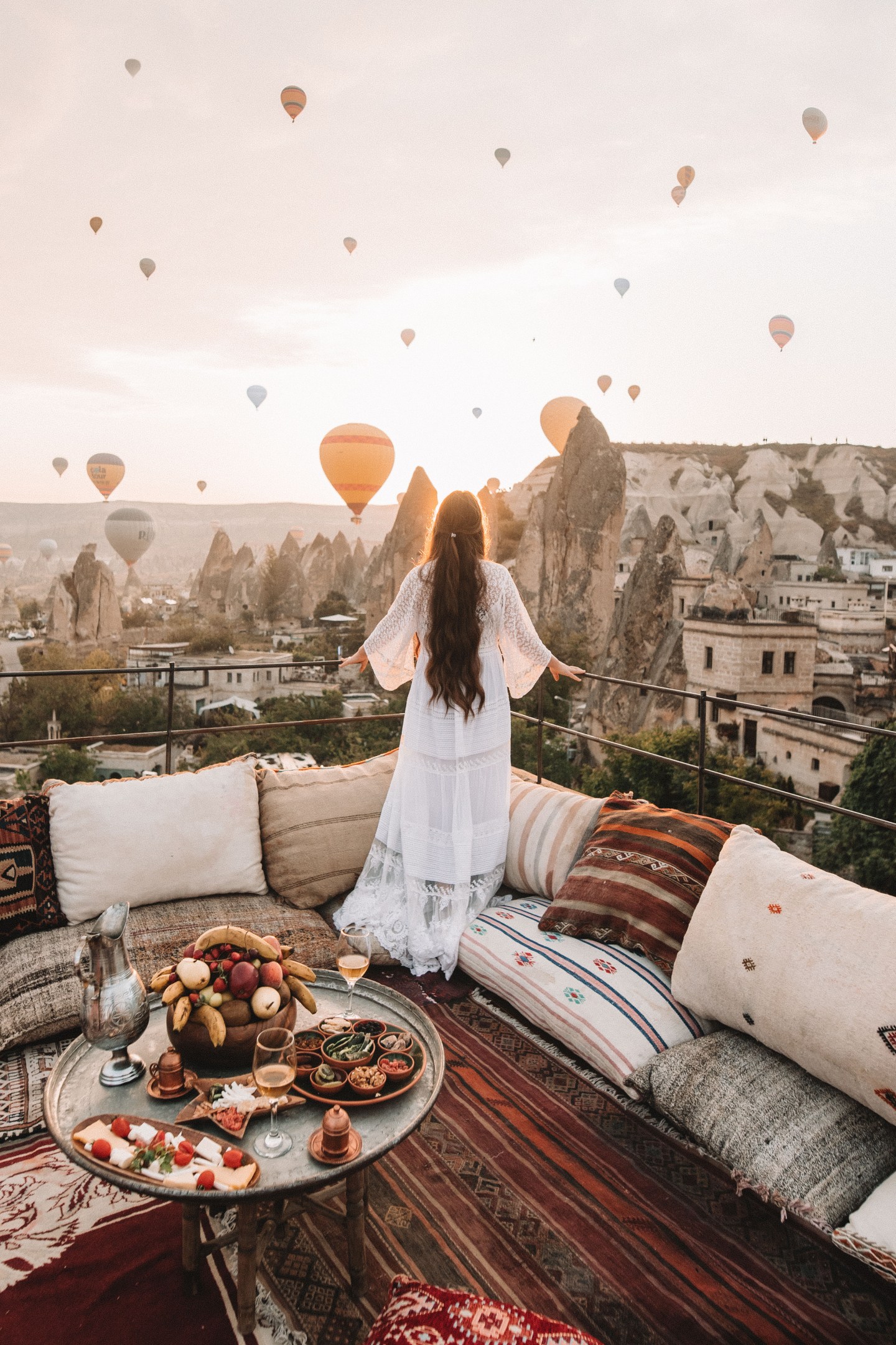 Cappadocia là nơi có thiên nhiên hùng vĩ mà bất cứ du khách nào đặt chân tới Thổ Nhĩ Kỳ đếu muốn ghé thăm.