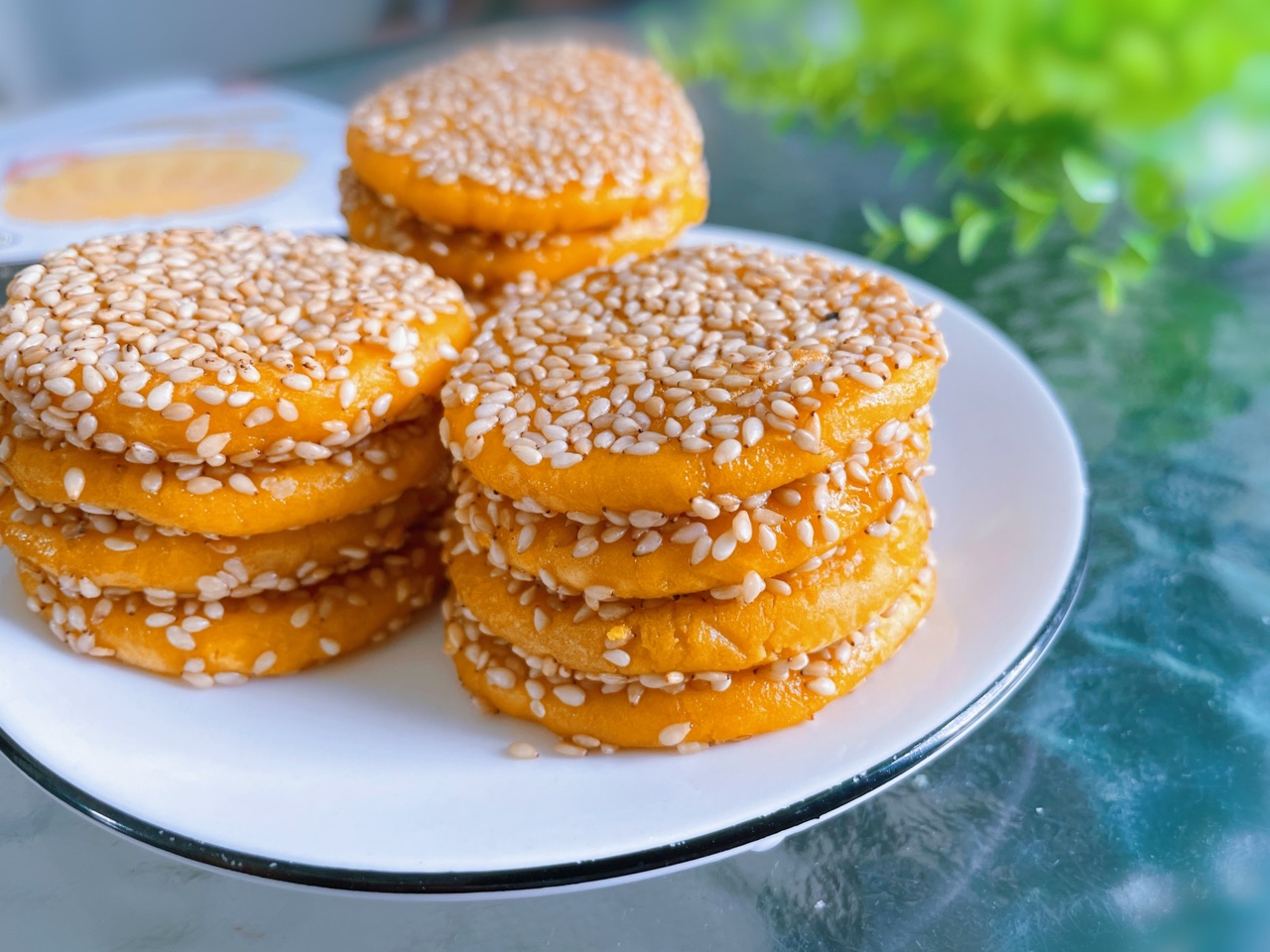 Cách làm bánh bí đỏ dẻo, bùi, ăn hoài không ngán để đãi cả nhà