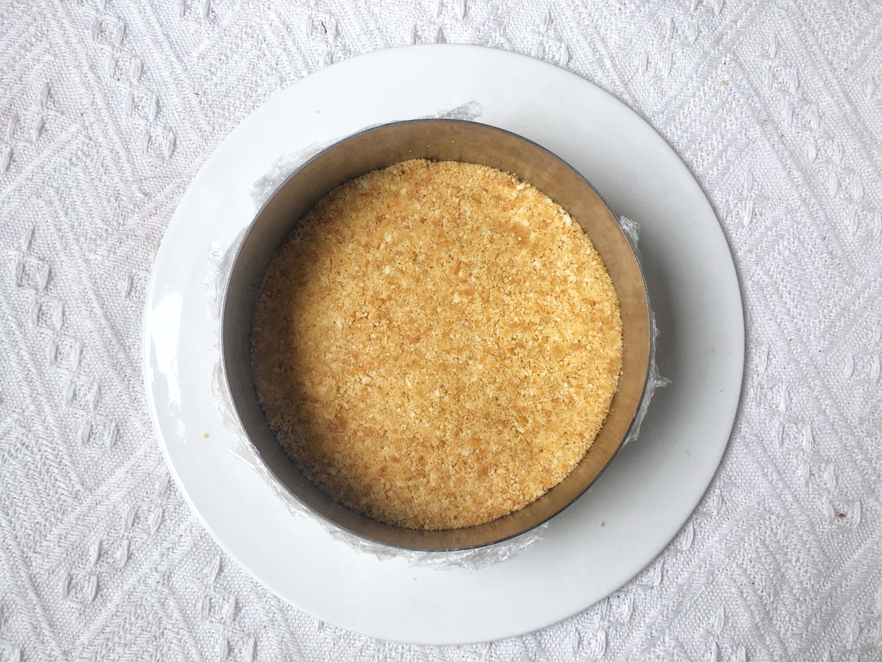 Cách làm bánh cheesecake không cần lò nướng mát lịm, hấp dẫn - Ảnh 3