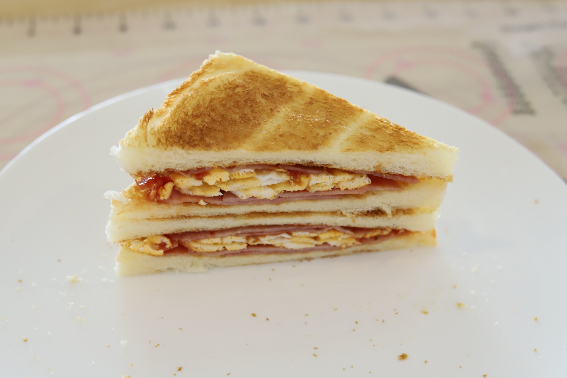 Cách làm bánh sandwich kẹp ham trứng cả nhà đều mê cho bữa sáng cuối tuần - Ảnh 7
