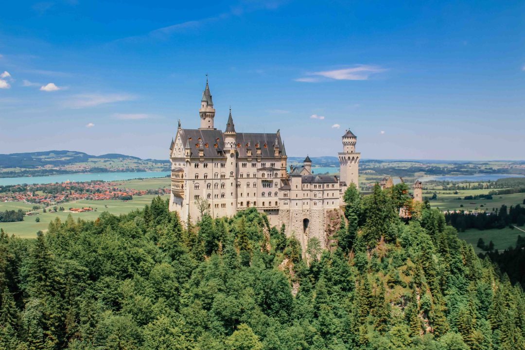 Lâu đài Neuschwastein là biểu tượng của Bayern, nước Đức.