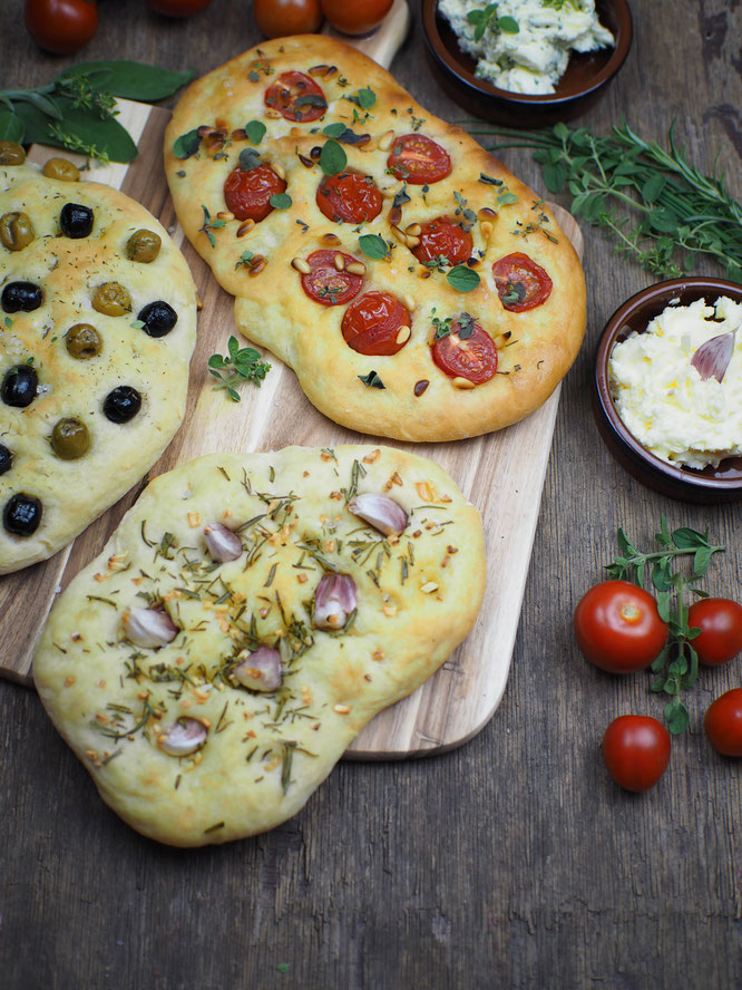 Focaccia, món bánh mì dẹt tưởng giống pizza nhưng hoá ra khác xa của Ý - Ảnh 4