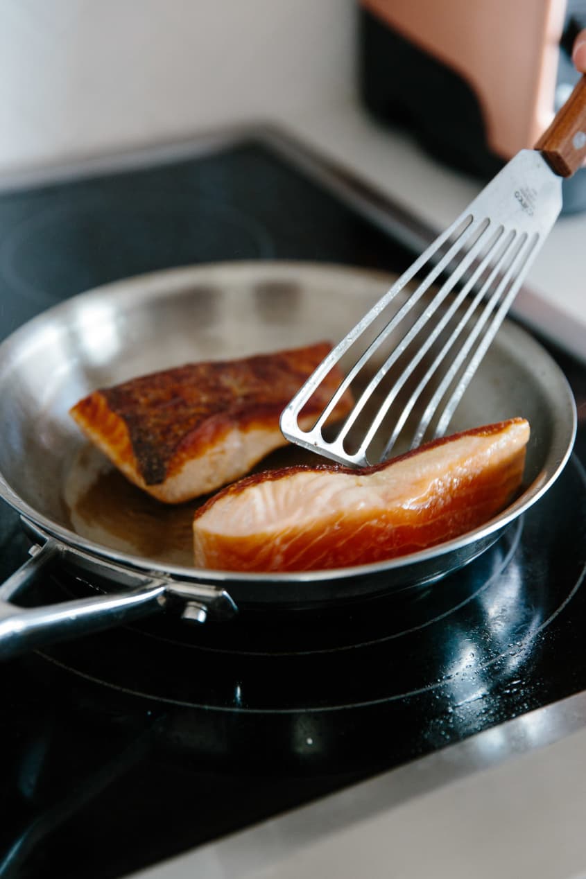 Cách nấu cá hồi chuẩn bạn nhất định phải áp dụng cho những lần sau - Ảnh 10