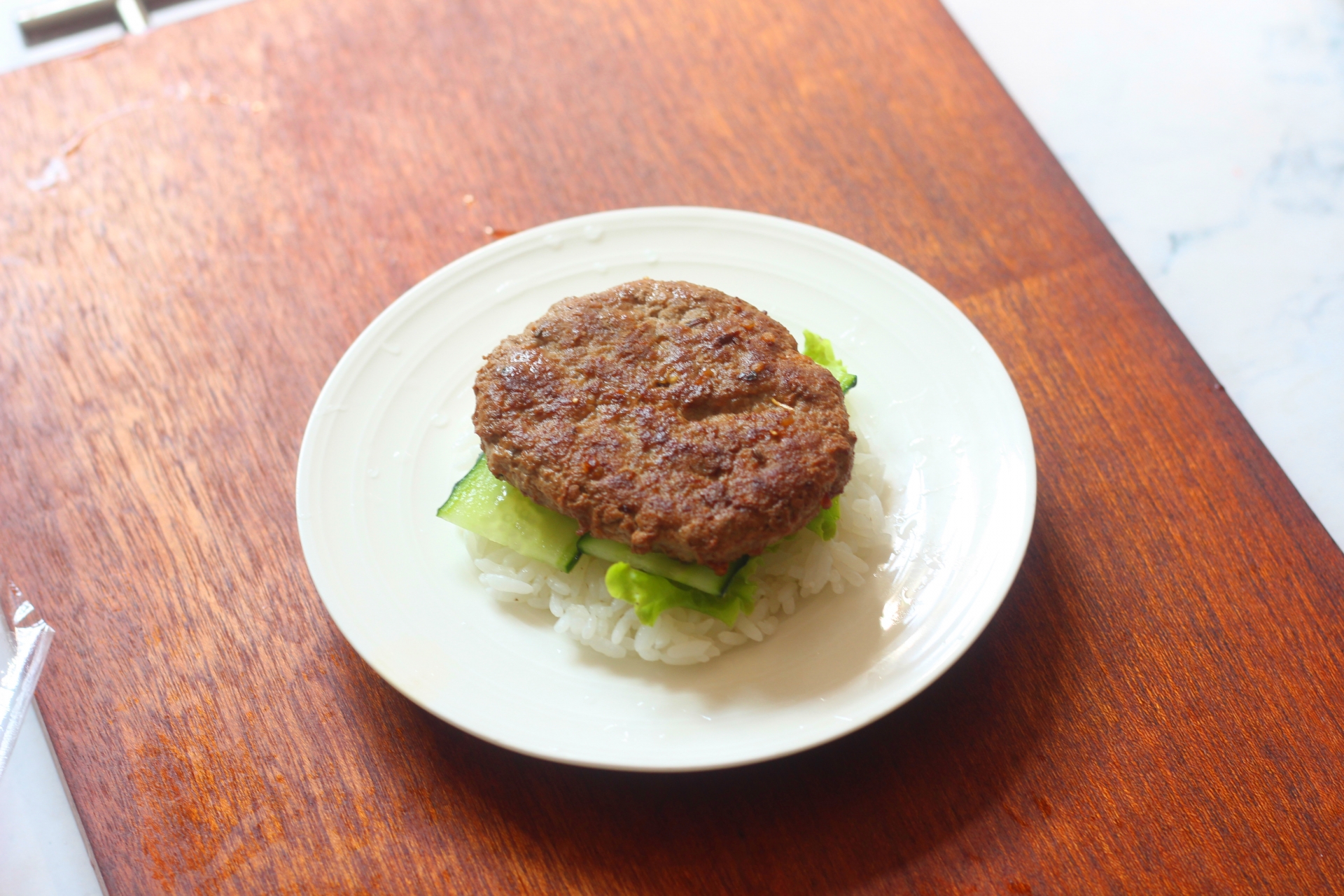 Cách làm burger bò bằng cơm tại nhà vừa ngon vừa đẹp - Ảnh 6