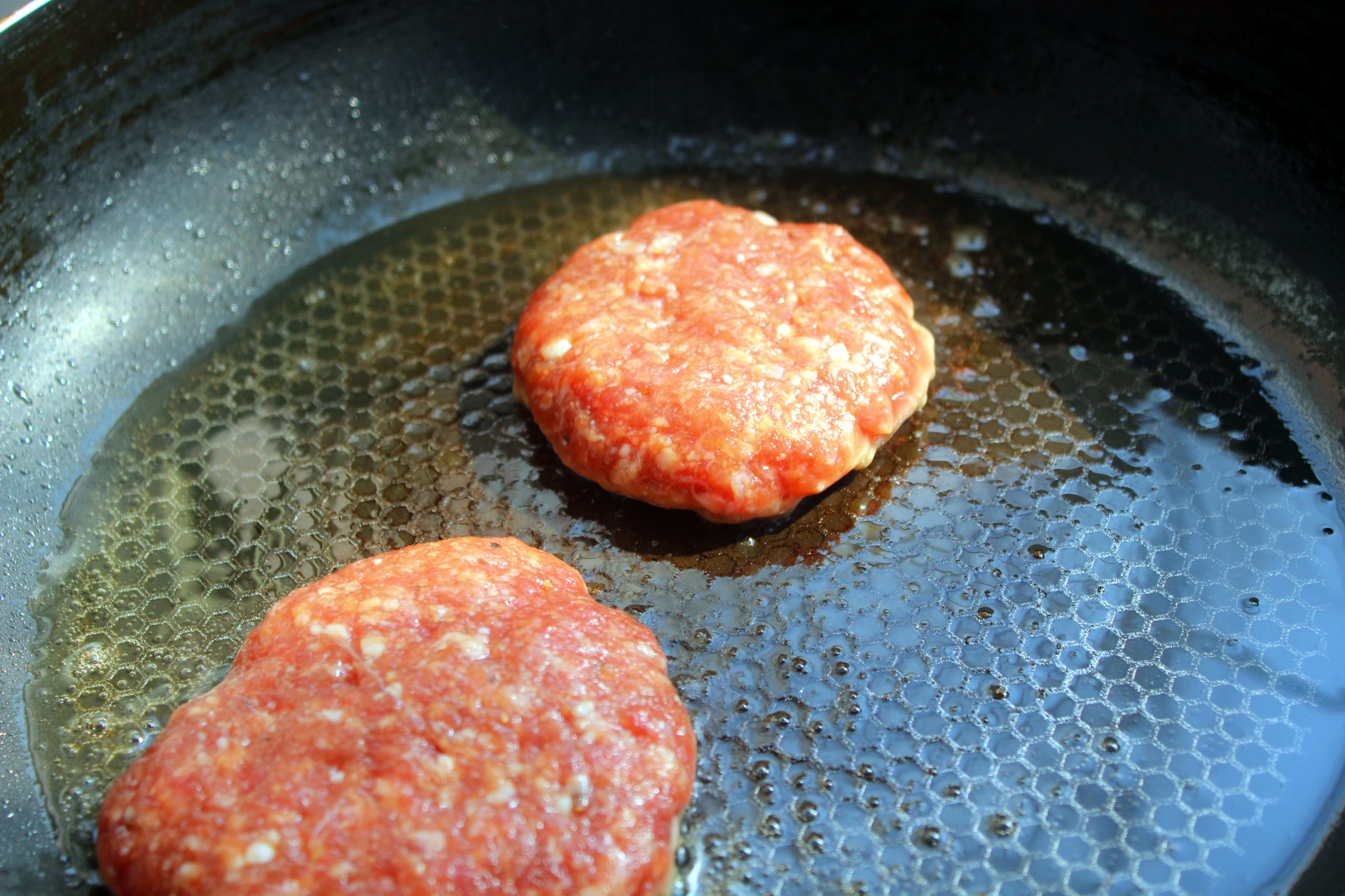Cách làm burger bò bằng cơm tại nhà vừa ngon vừa đẹp - Ảnh 3