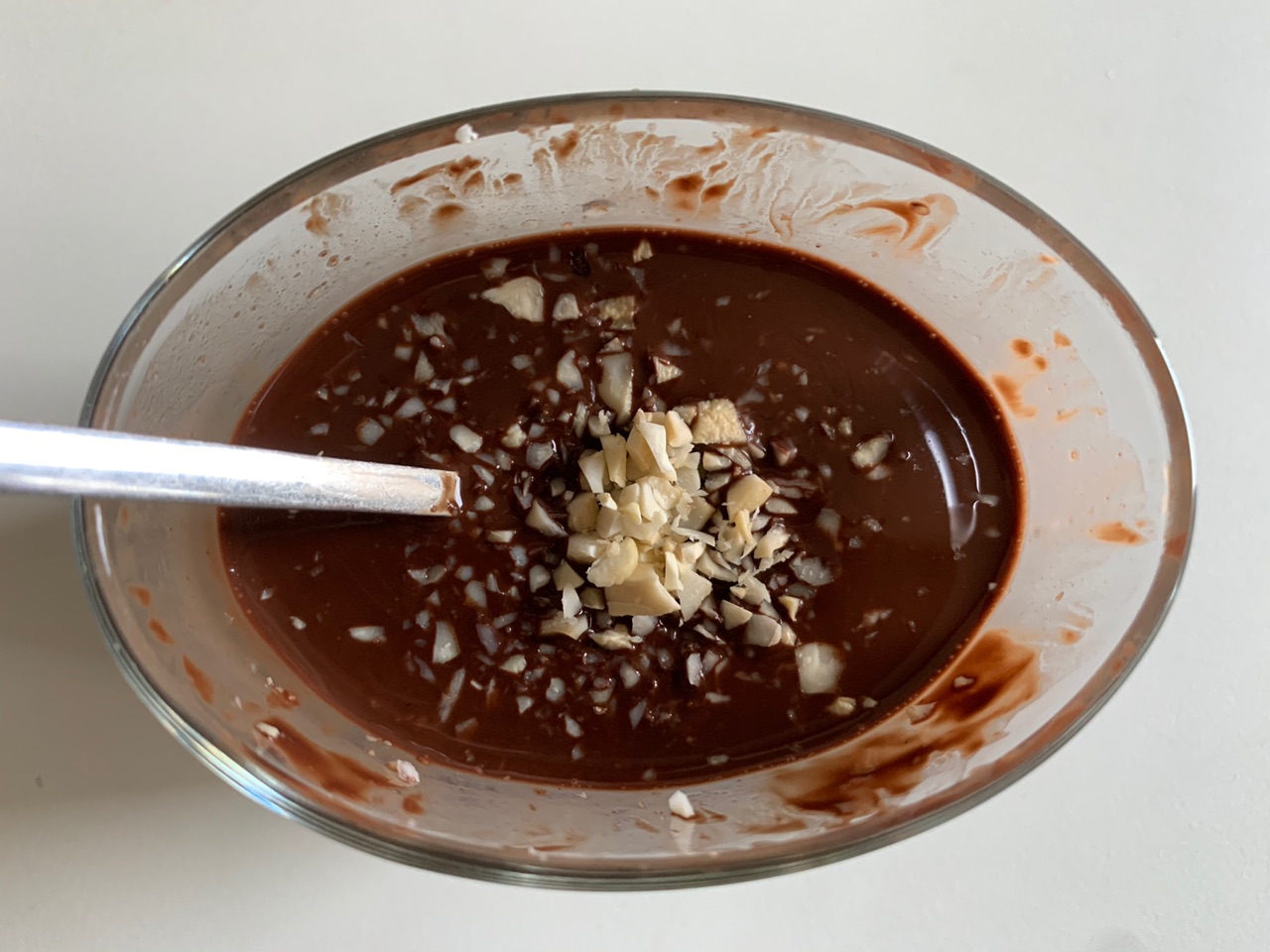 Cách làm kẹo socola phủ hạt đơn giản mà chất lượng - Ảnh 7