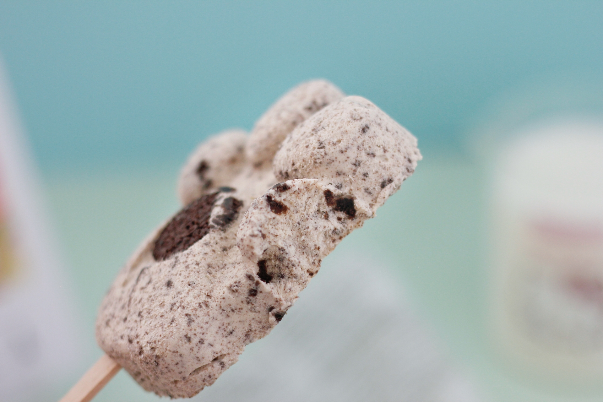 Cách làm kem que vị bánh quy chocolate hấp dẫn không cần dùng máy - Ảnh 14