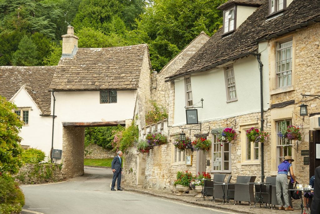 7 ngôi làng tuyệt đẹp như bước ra từ truyện cổ tích ở Anh - Ảnh 4