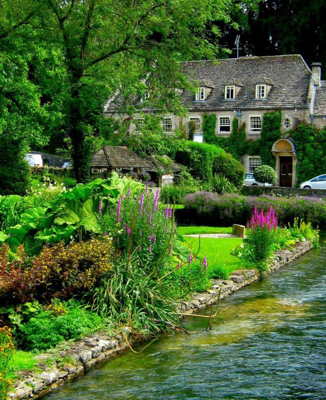 7 ngôi làng tuyệt đẹp như bước ra từ truyện cổ tích ở Anh - Ảnh 13