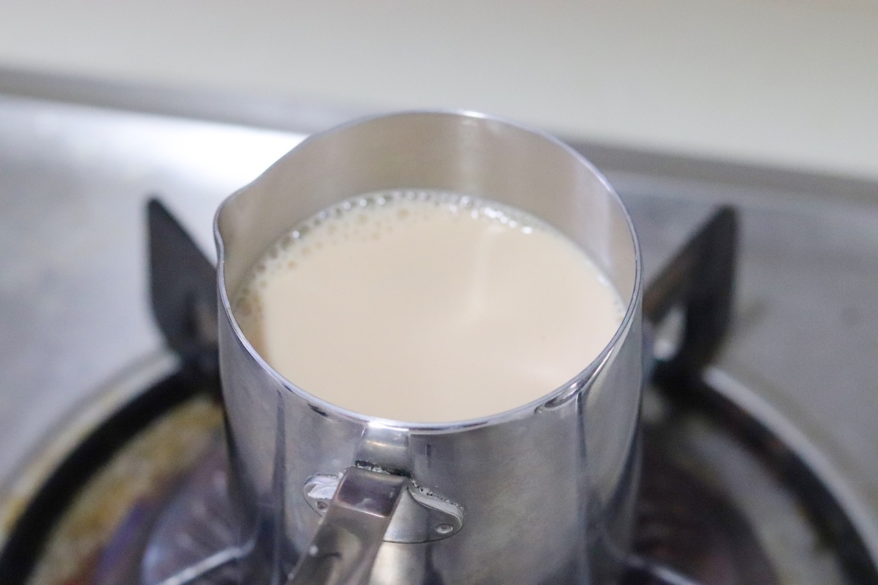Cách pha trà sữa trân châu đường đen ngon như ở tiệm - Ảnh 8